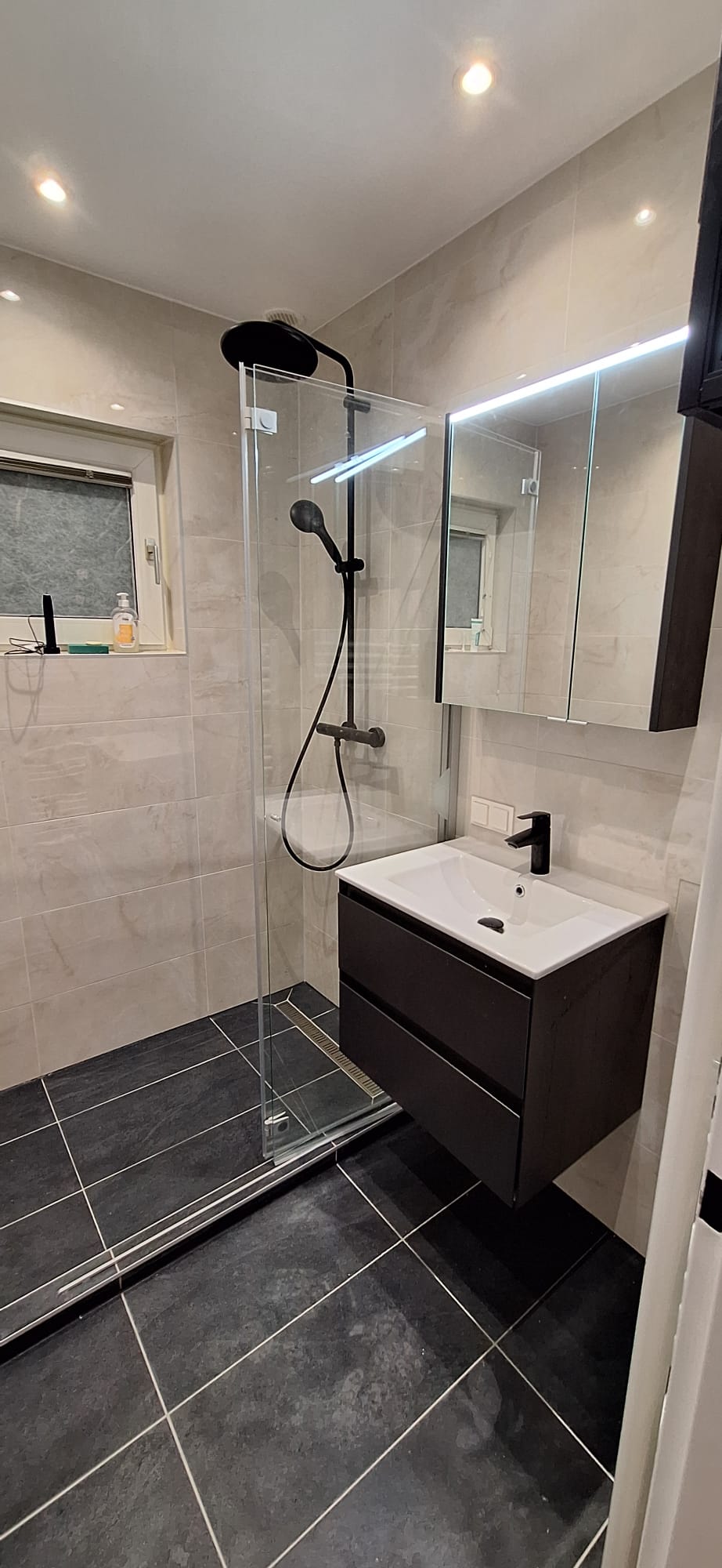 Modernes Badezimmer Design